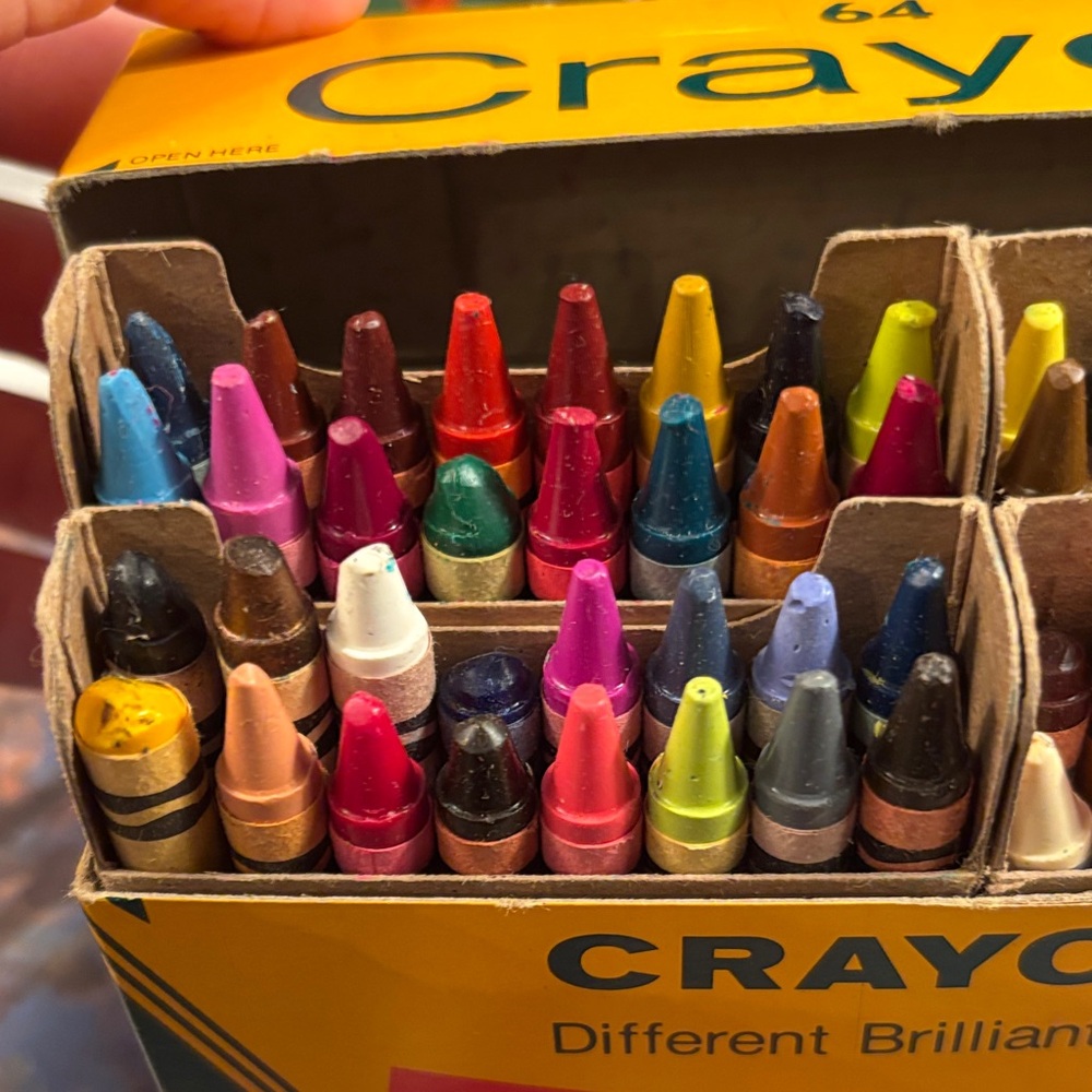 Vintage Crayon 64-Count Crayons Box – Yellow & Dark Green Built in Sharpener - Picture 4 of 14
